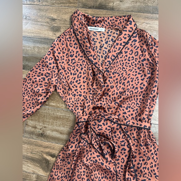 Silky Animal Print Robe S/XS, Leopard Robe XS - Picture 2 of 7